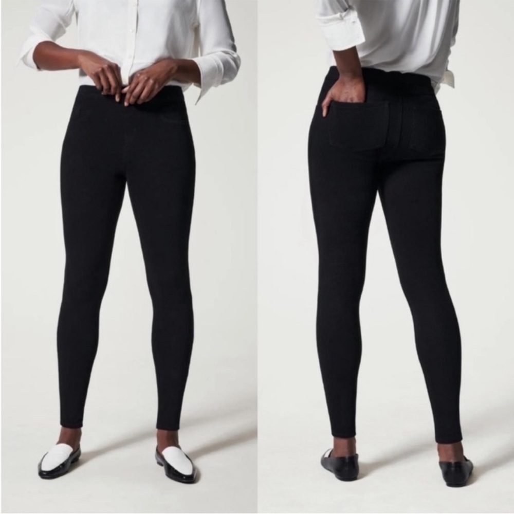 NWOT SPANX Jeanish Black Medium 4,6,8